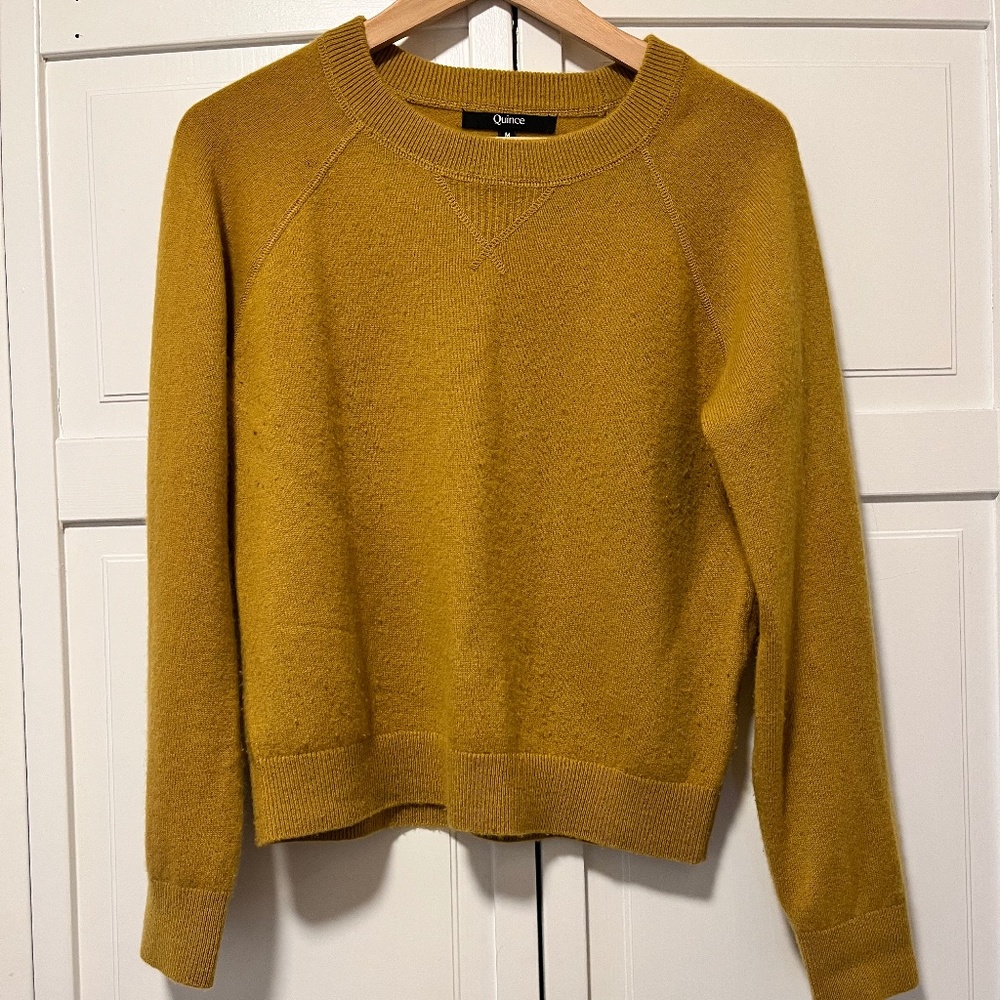 Quince Mongolian Shrunken Cashmere Sweatshirt in Spicy Mustard